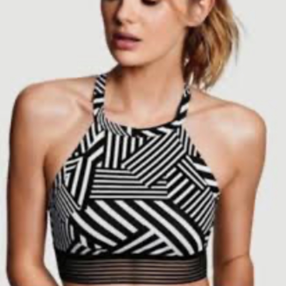 L | NWOT Black/White Pattern Sports Bra
